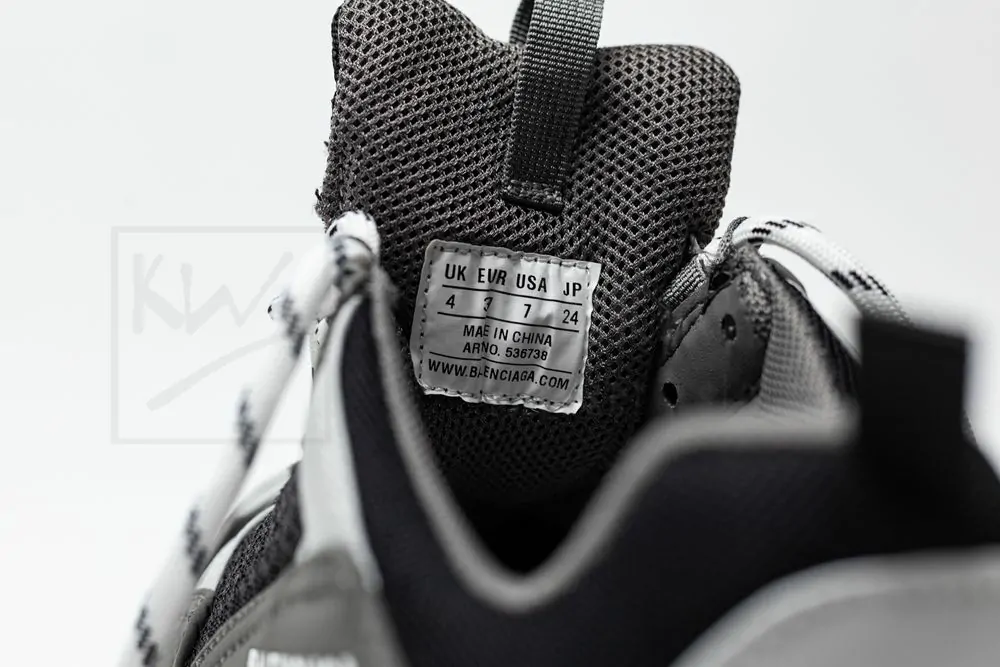 Ba*len*cia*ga triple s sneaker
