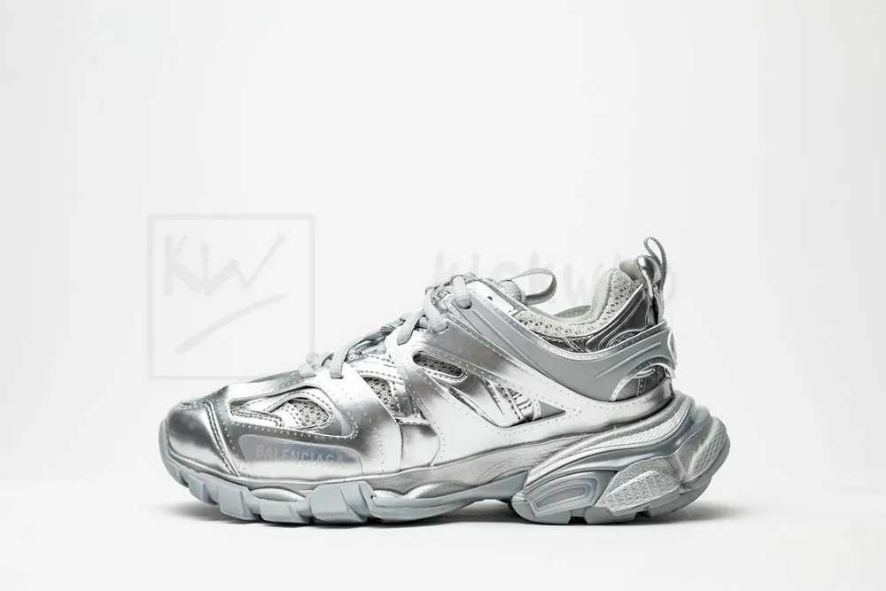 Ba*len*cia*ga track trainer