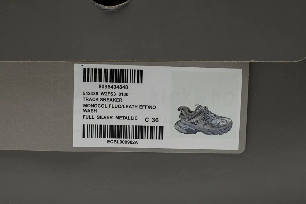 Ba*len*cia*ga track trainer