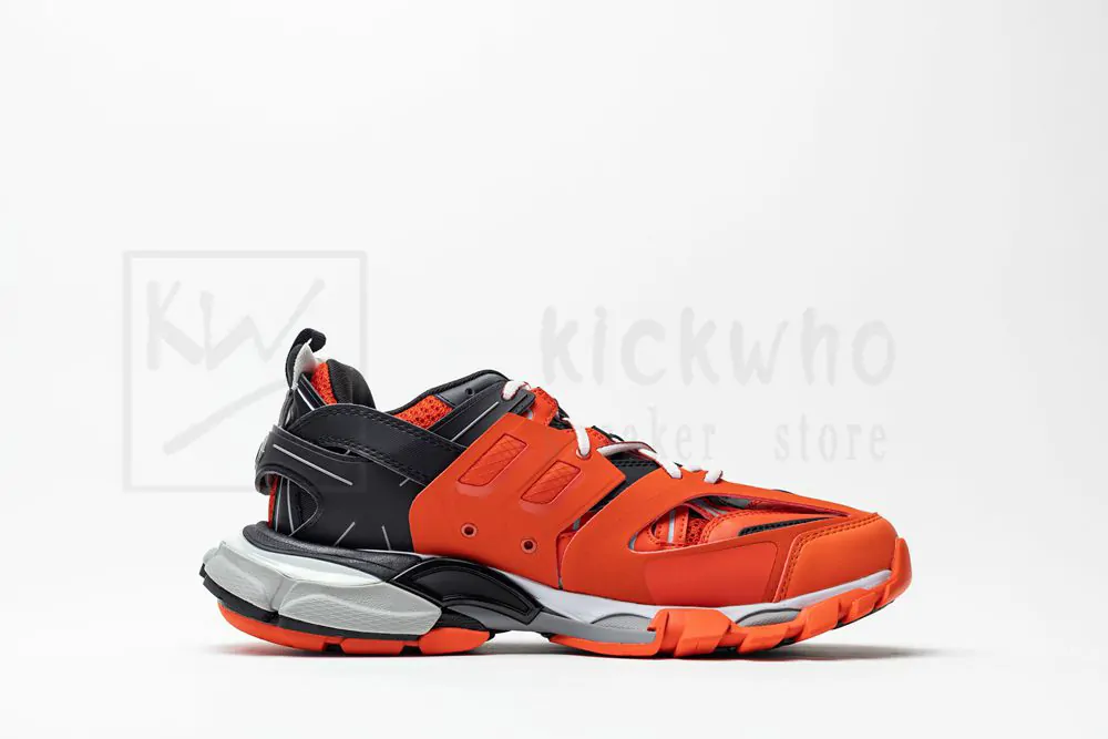Ba*len*cia*ga track sneaker