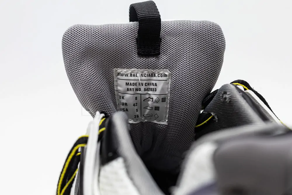 Ba*len*cia*ga track trainer