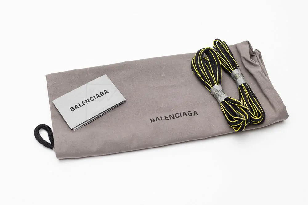 Ba*len*cia*ga track trainer