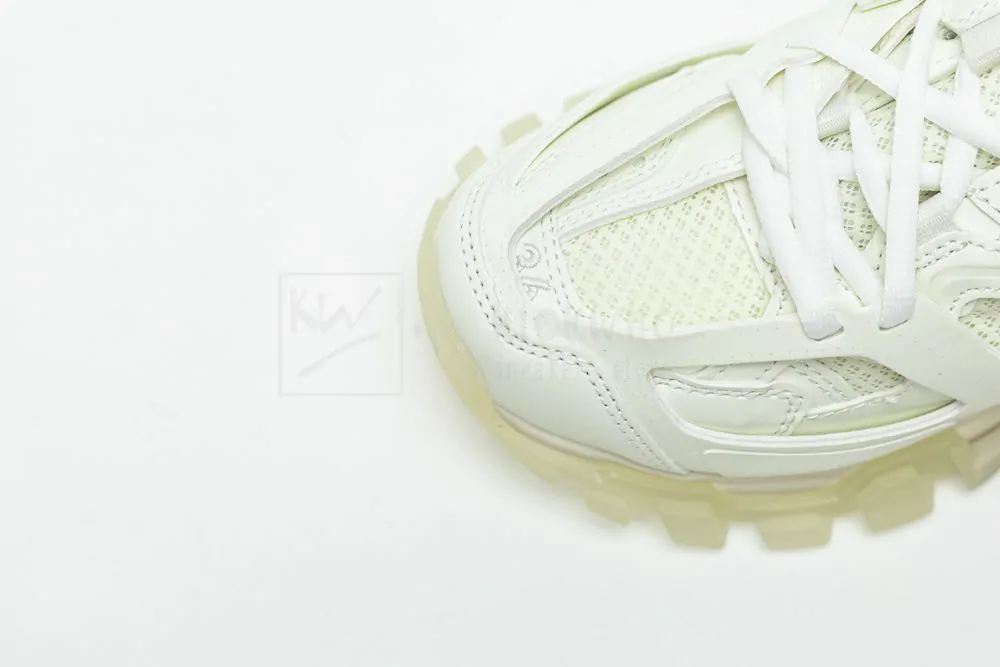 Ba*len*cia*ga track trainer
