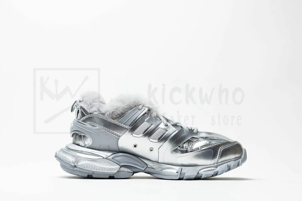 Ba*len*cia*ga track trainer