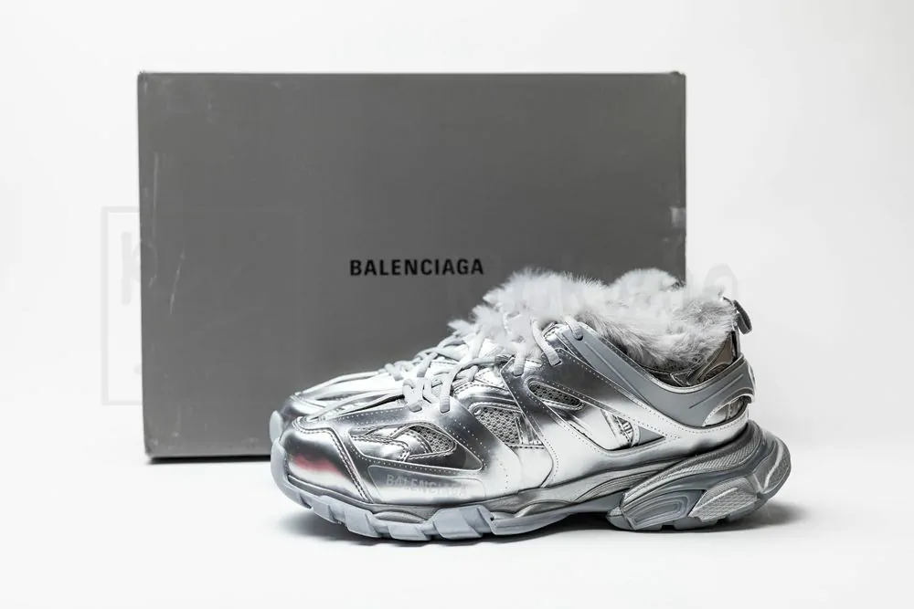 Ba*len*cia*ga track trainer