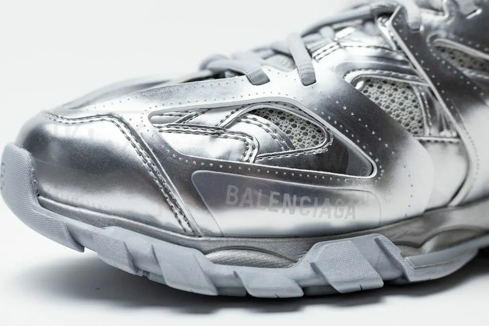Ba*len*cia*ga track trainer