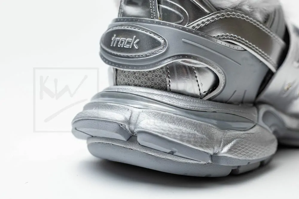 Ba*len*cia*ga track trainer