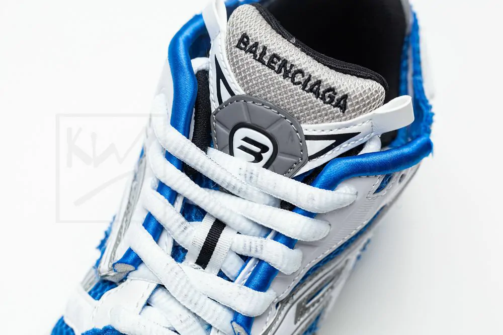 Ba*len*cia*ga runner blue white