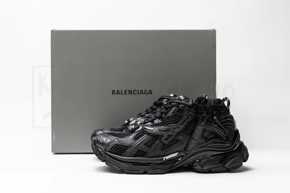 Ba*len*cia*ga runner black