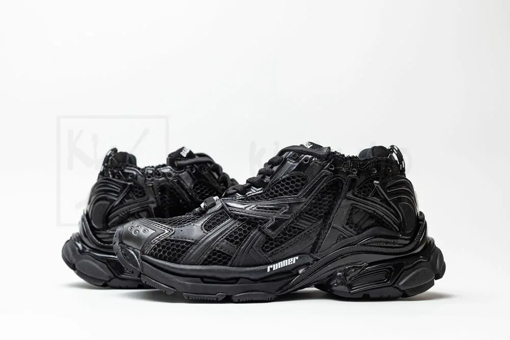 Ba*len*cia*ga runner black