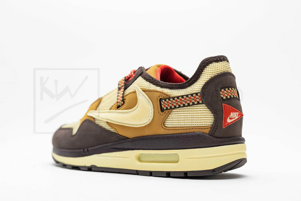 travis scott x air max 1