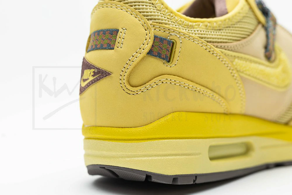 travis scott x air max 1