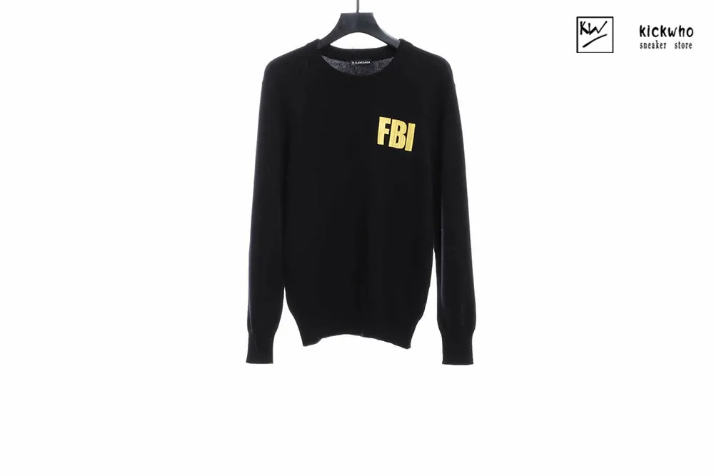 Ba*len*cia*ga fbi sweater