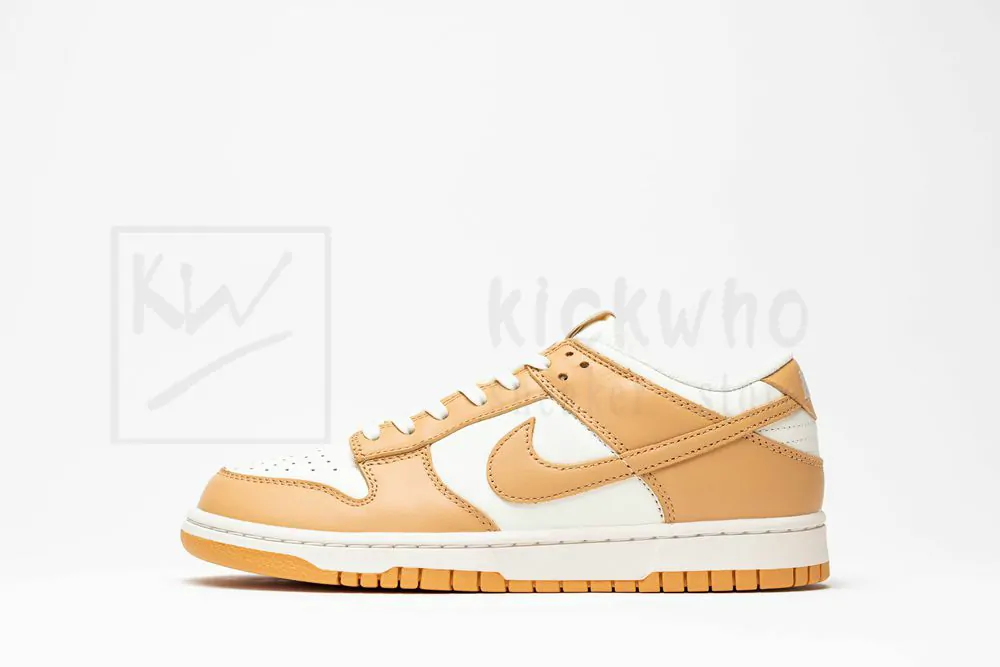wmns dunk low