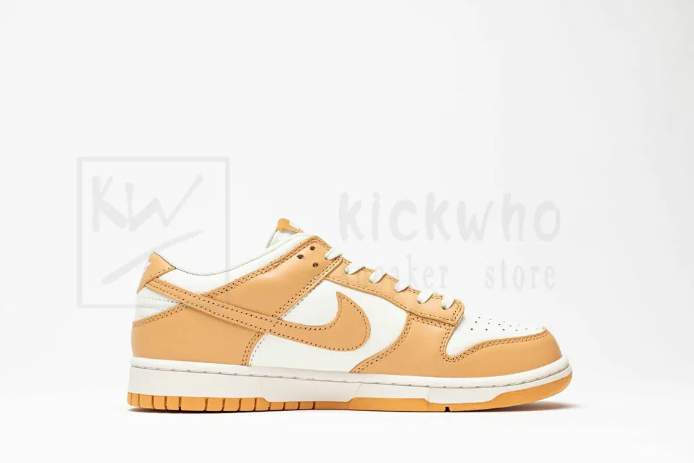 wmns dunk low