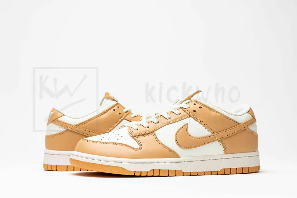 wmns dunk low