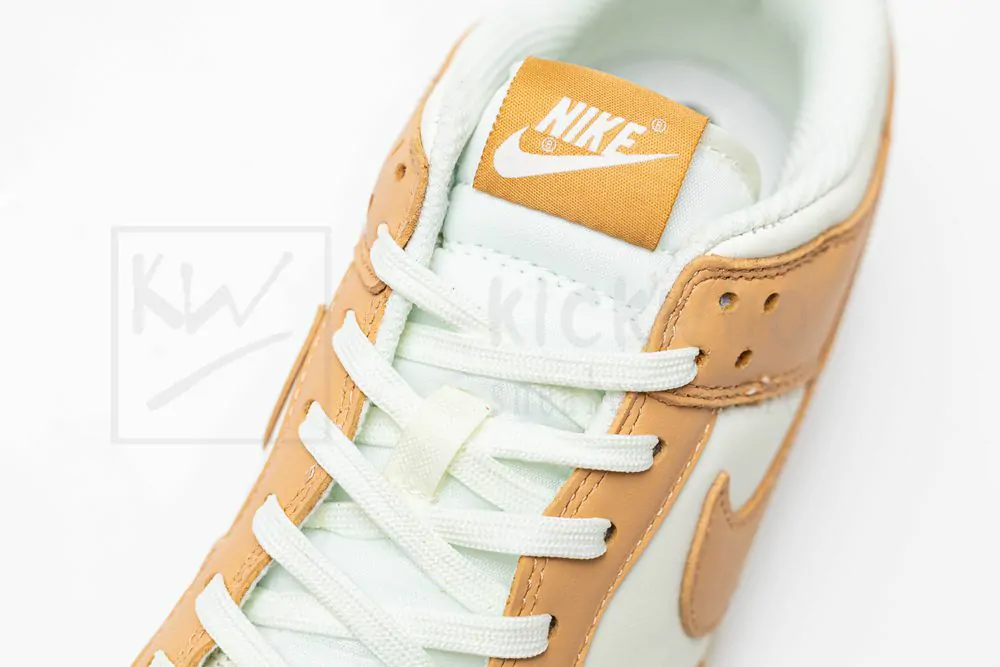 wmns dunk low