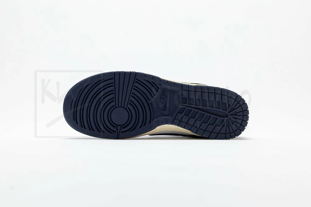 godkiller wmns dunk low
