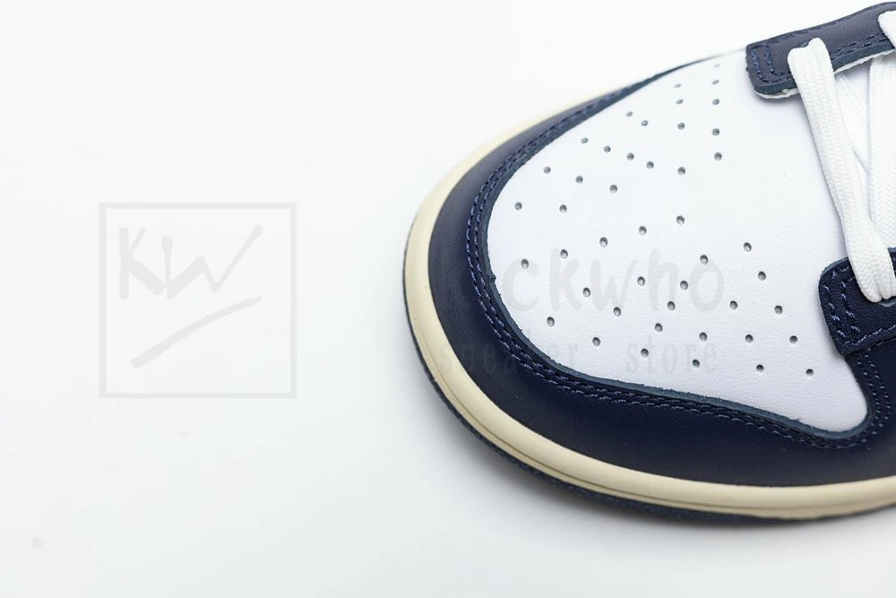 godkiller wmns dunk low