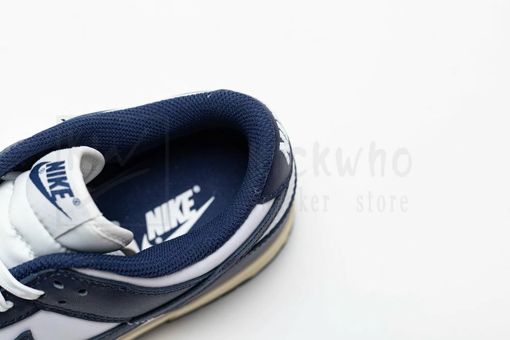 godkiller wmns dunk low