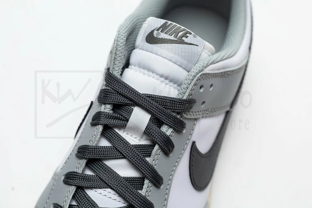 godkiller wmns dunk low