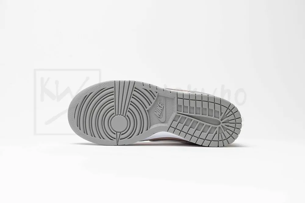 wmns dunk low