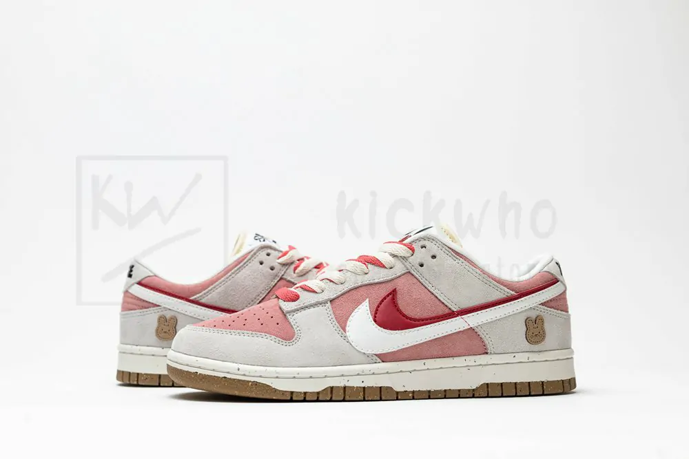 wmns dunk low se