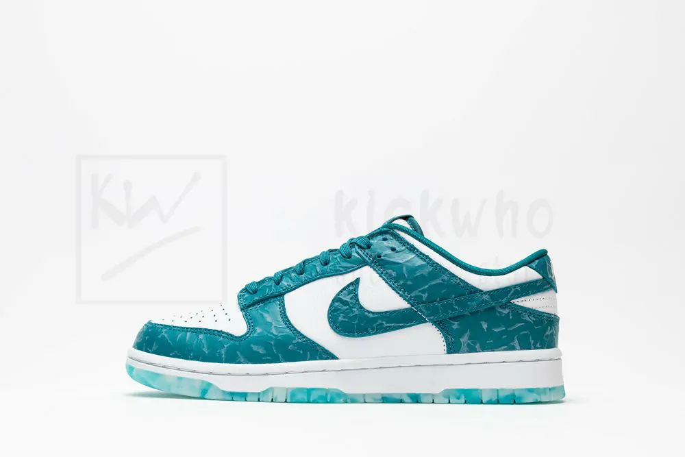 wmns dunk low
