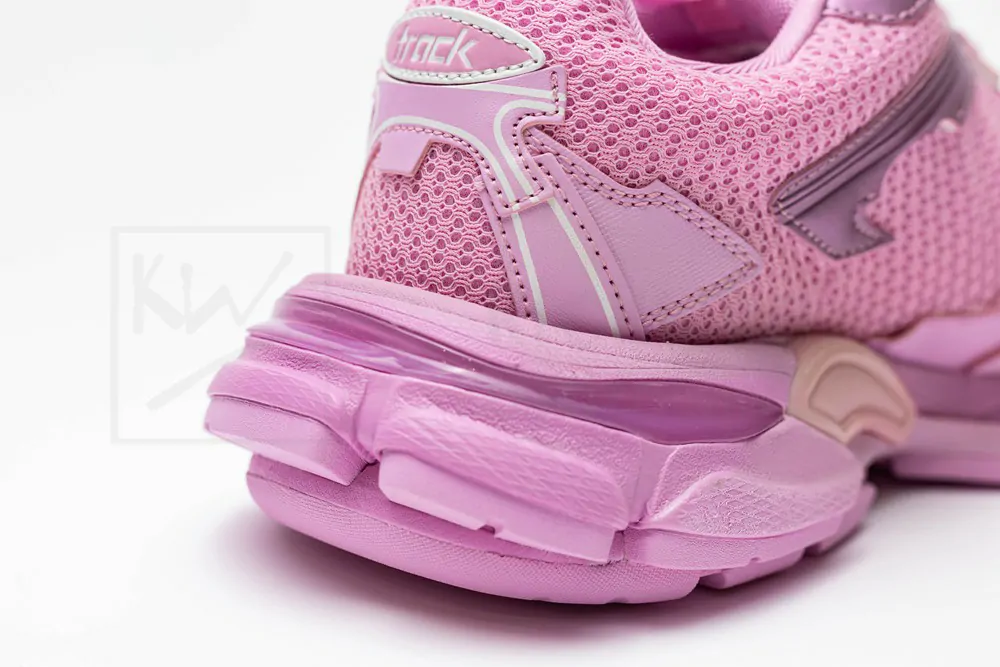 Ba*len*cia*ga track.3 sneaker in pink