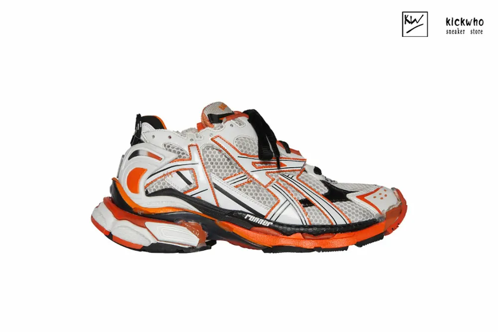 Ba*len*cia*ga runner orange
