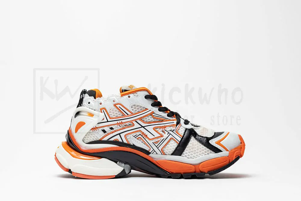 Ba*len*cia*ga runner orange