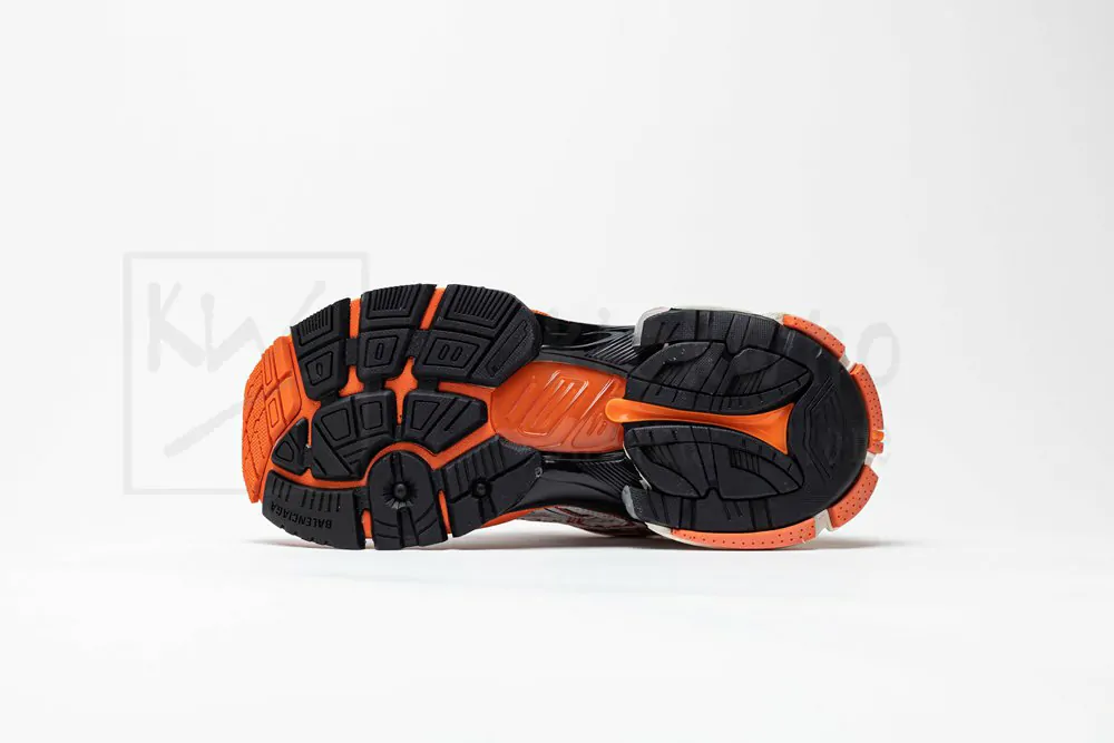 Ba*len*cia*ga runner orange