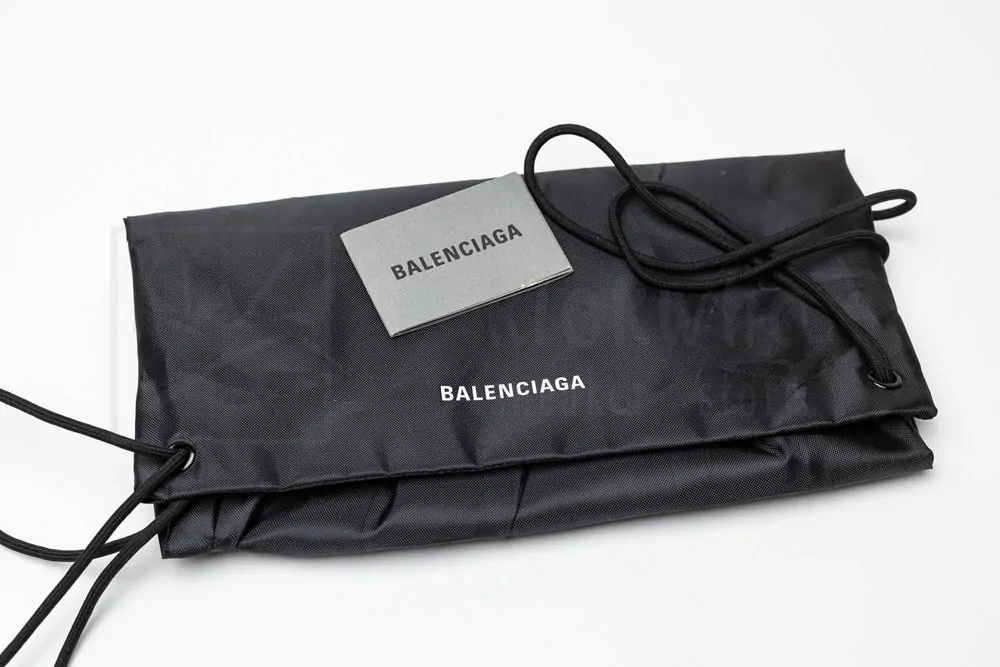 Ba*len*cia*ga runner beige
