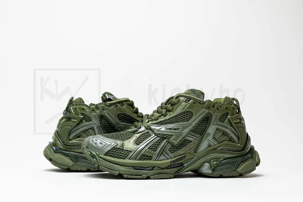 Ba*len*cia*ga runner sneaker green