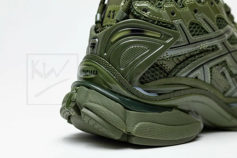 Ba*len*cia*ga runner sneaker green