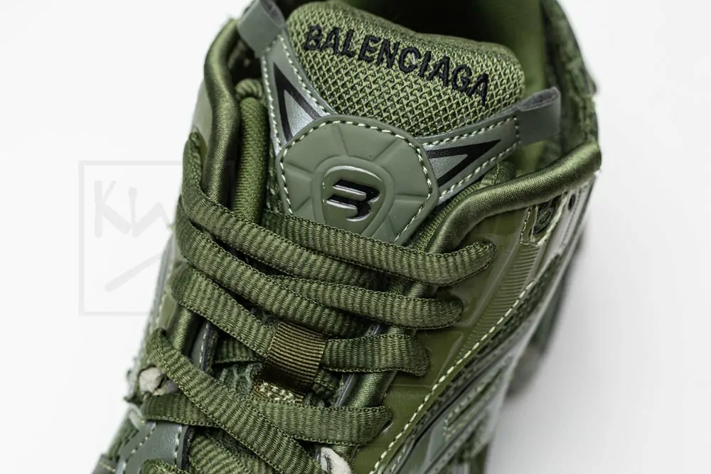 Ba*len*cia*ga runner sneaker green
