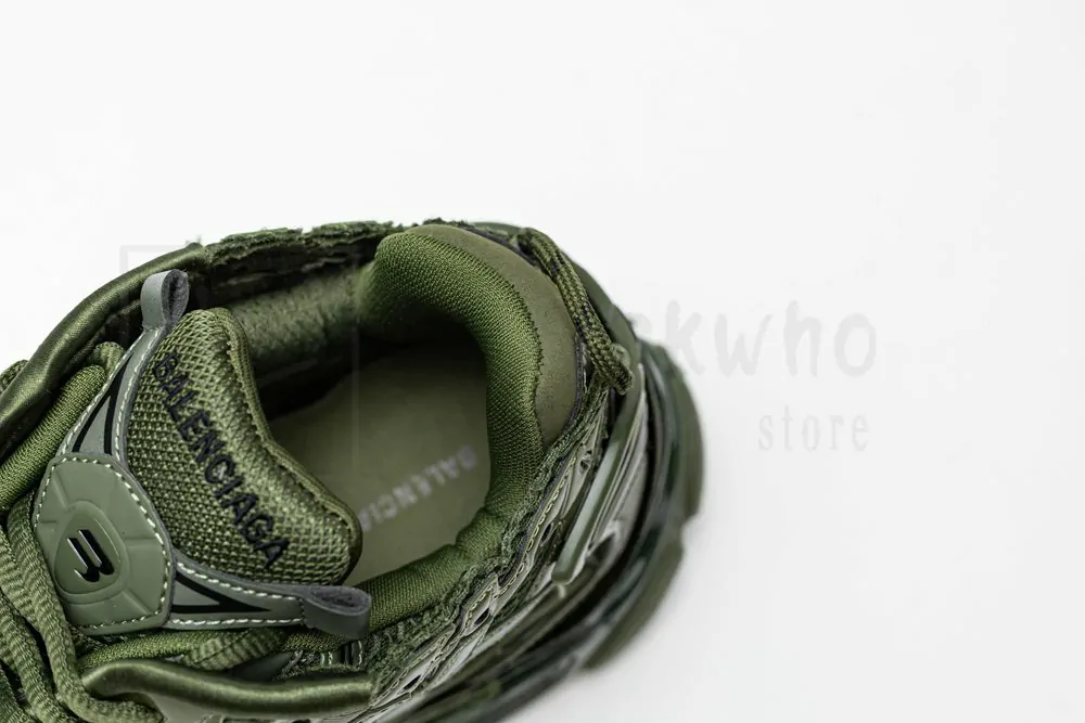Ba*len*cia*ga runner sneaker green