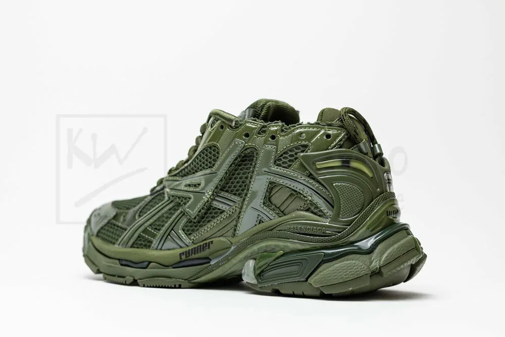 Ba*len*cia*ga runner sneaker green