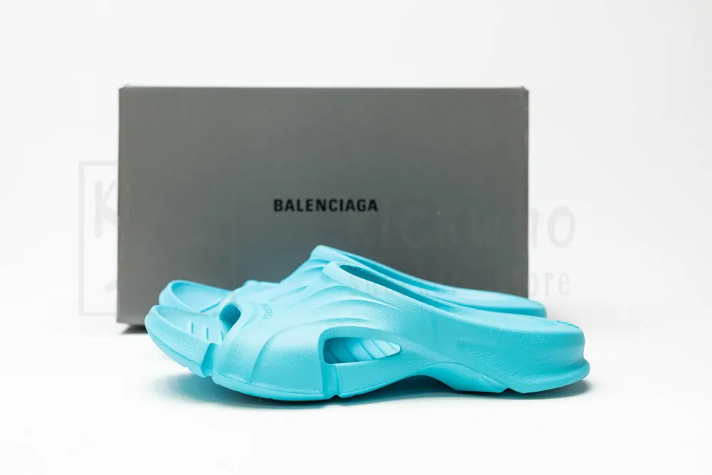 Ba*len*cia*ga mold slide sandal blue