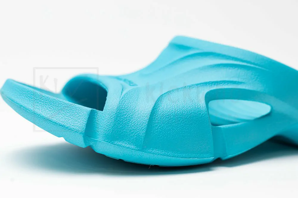 Ba*len*cia*ga mold slide sandal blue