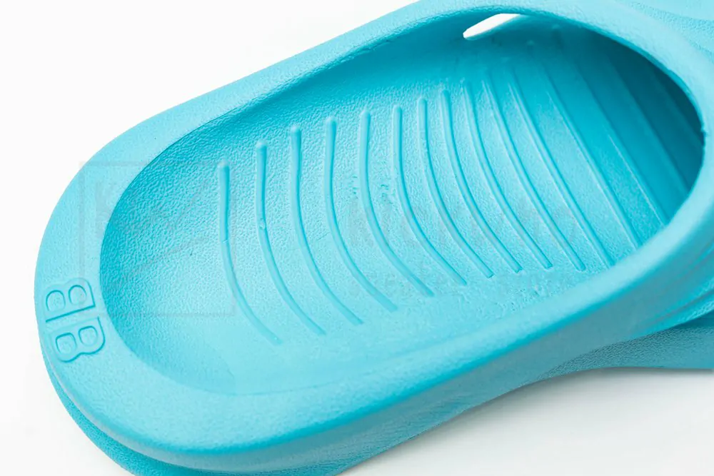 Ba*len*cia*ga mold slide sandal blue