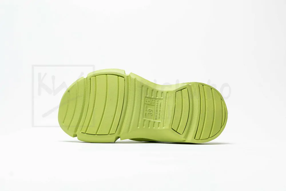 Ba*len*cia*ga mold slide sandal matcha green