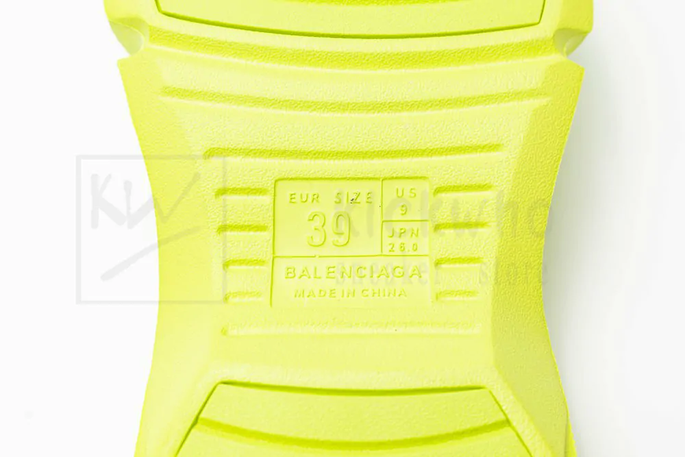 Ba*len*cia*ga mold slide sandal fluorescent green