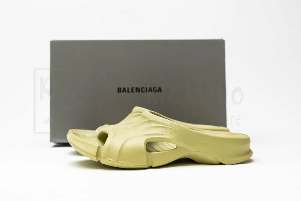 Ba*len*cia*ga mold slide sandal avocado