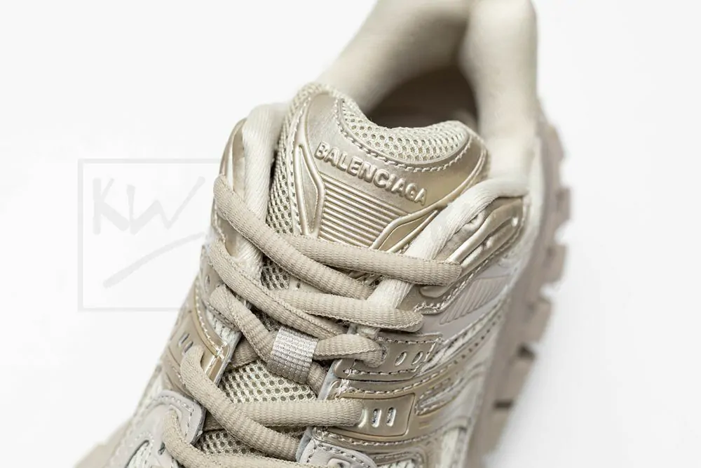 Ba*len*cia*ga defender beige brown
