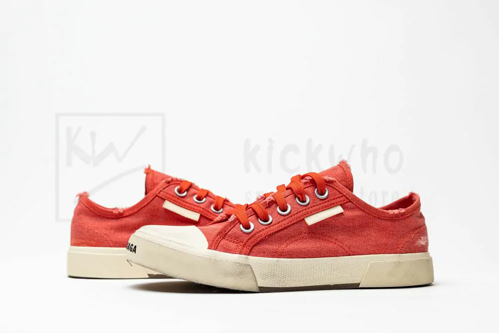 Ba*len*cia*ga paris low sneaker in red