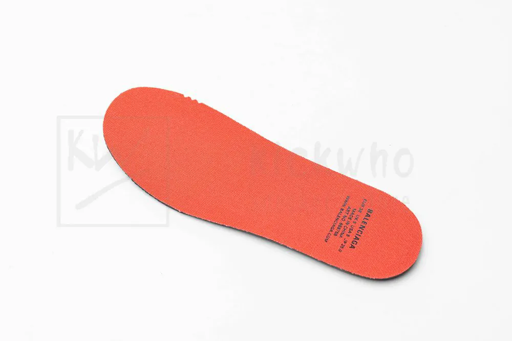 Ba*len*cia*ga paris low sneaker in red