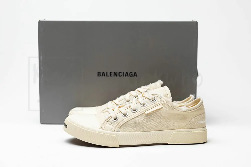 Ba*len*cia*ga paris low sneaker in white