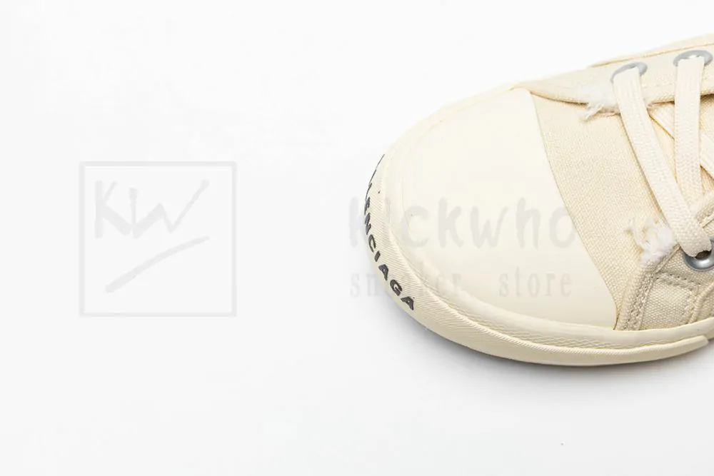 Ba*len*cia*ga paris low sneaker in white