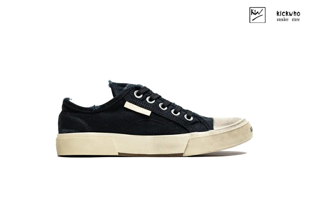 Ba*len*cia*ga paris low sneaker in black